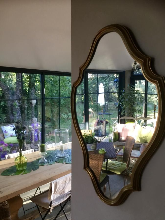 Longo Mai Bed & Breakfast ซิญองส์-ลาเกสกาด ภายนอก รูปภาพ